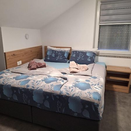 Apartmani Venecia Prozor Extérieur photo