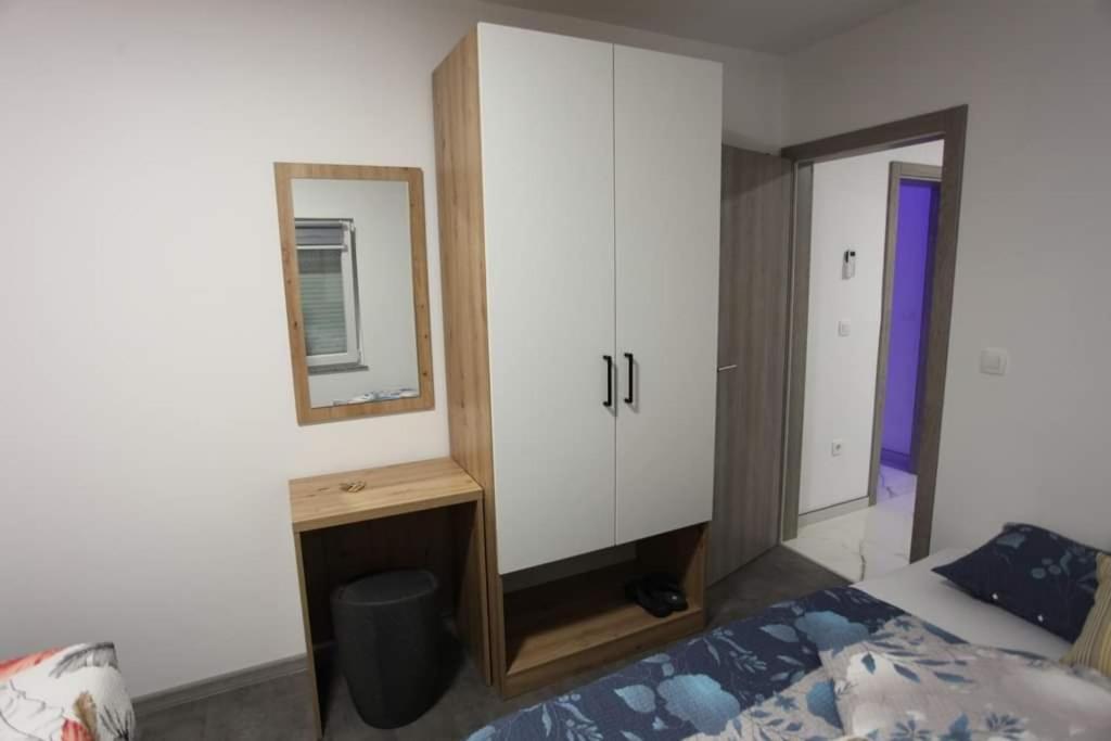Apartmani Venecia Prozor Extérieur photo
